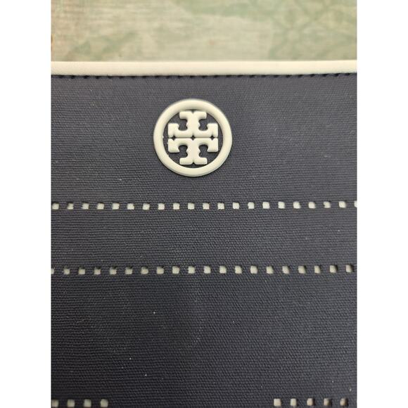 TORY BURCH Medium Nylon Cosmetic Case In Navy & White Wrist Strap 7.5 X 10 In - Picture 2 of 8